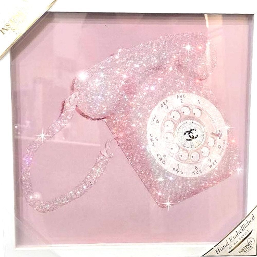 Instinct Style Phone Time w/Chanel Hand‎ Embellished Framed Glitter Wall Decor